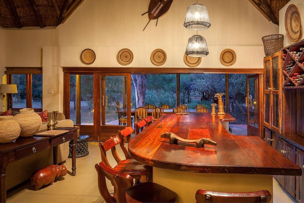 Hotel Monwana à Hoedspruit Extérieur photo